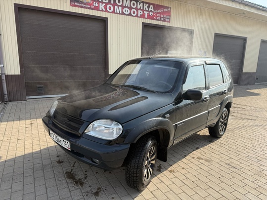 Chevrolet Niva 
2006 год 
1.7