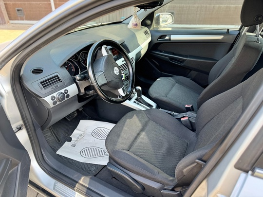 Opel Astra 2008г.в лифтбек,  (6)
