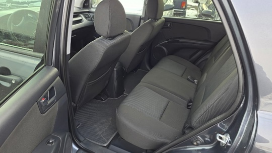 Продаю Kia Sportage 2.0 (141 (4)