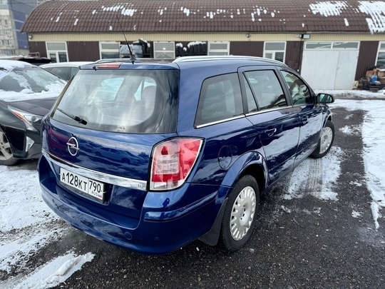 Opel Astra 2007г 1.6 бензин (3)