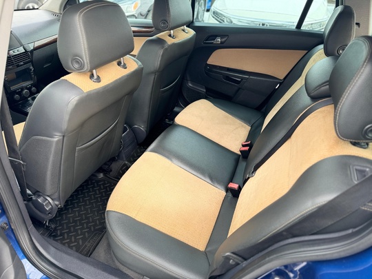 Opel Astra 2007г 1.6 бензин (4)