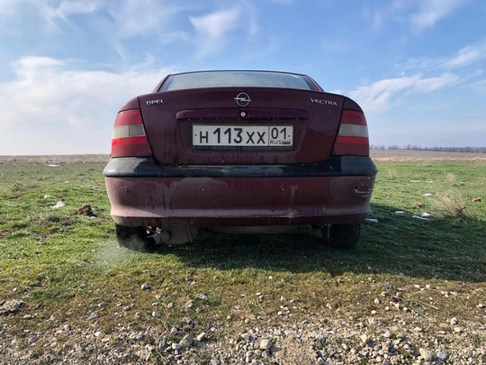 Продам Опель Вектра 
Машина на (4)