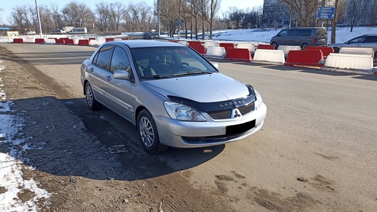 Продам надежный японский седан в