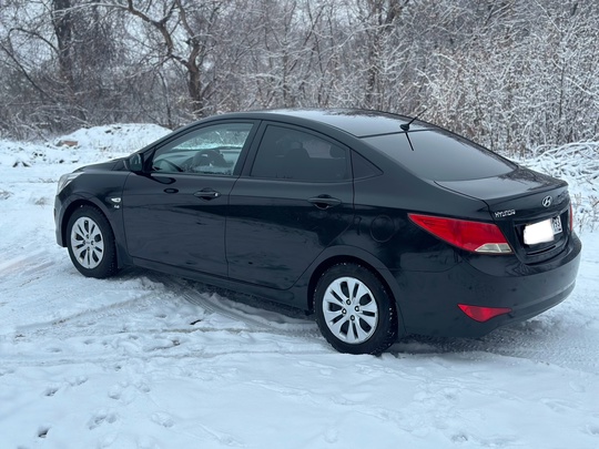 Продам Hyundai Solaris(рестайлинг )
Год - (2)