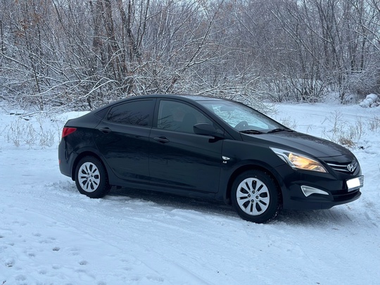 Продам Hyundai Solaris(рестайлинг )
Год - (5)