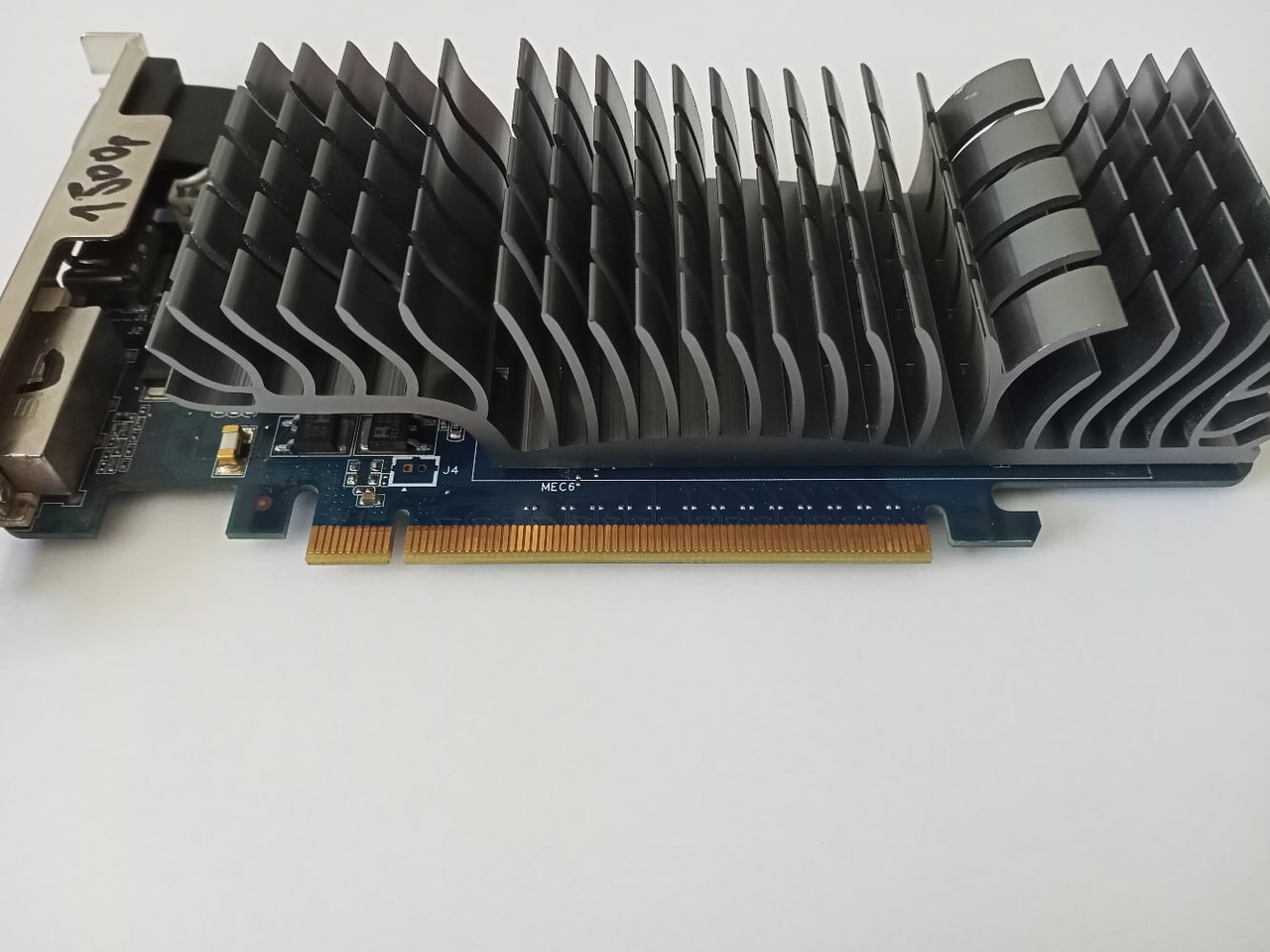 Продам видеокарту Asus GeForce 210,1гб,в (1)