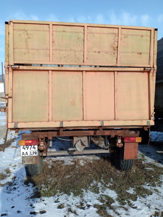 Продам
+79595292905 
ЮМЗ 350 тысяч 
Т16 (5)