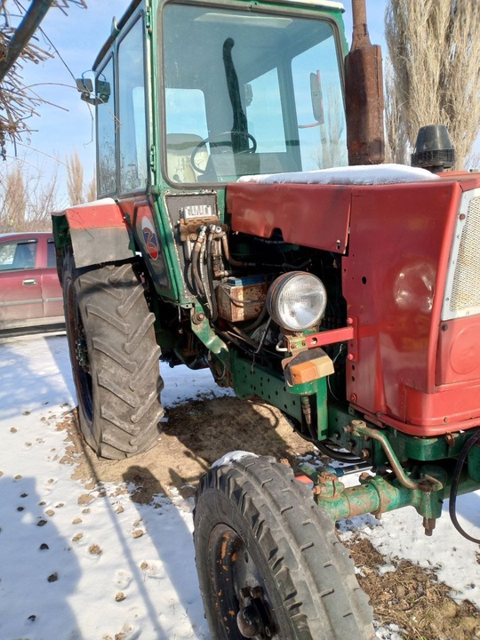 Продам
+79595292905 
ЮМЗ 350 тысяч 
Т16 (9)