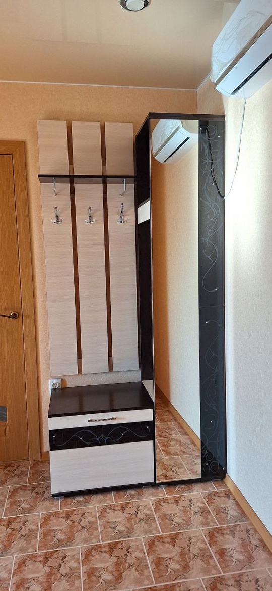 Продам прихожую в отличном состоянии. (6)