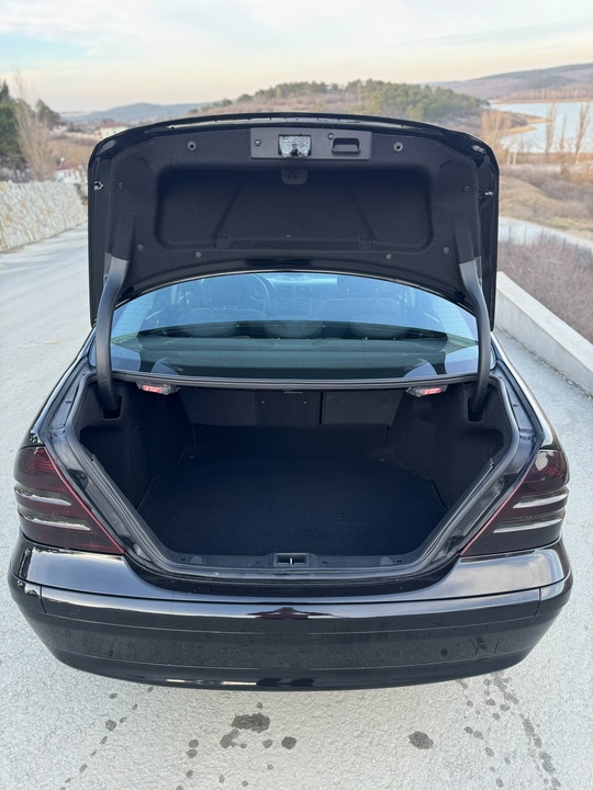 Продам Mercedes-Benz с180 в отличном (6)