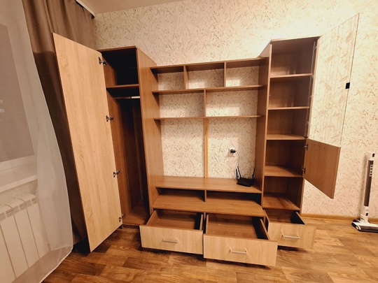 Стенка, состояние идеальное, 5000, возможен