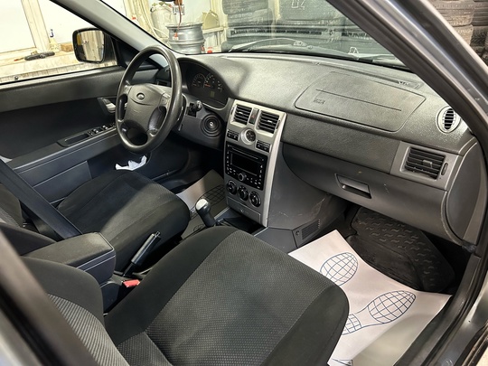 Lada Priora/Лада Приора 
Год выпуска: (3)