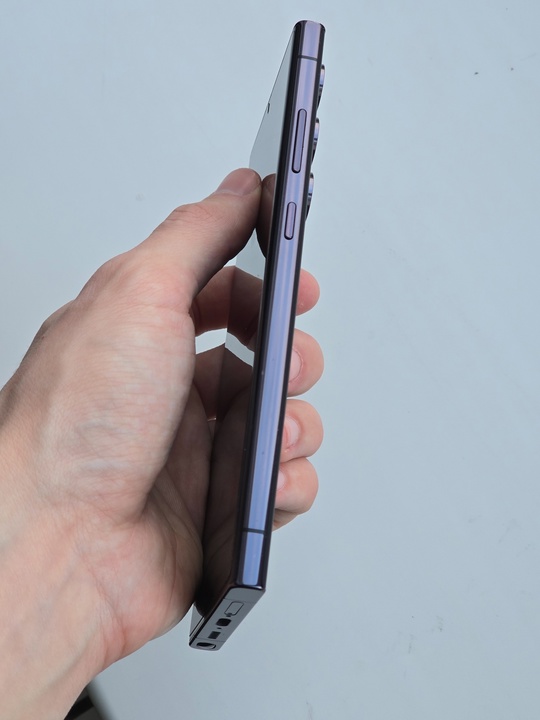 В продаже Samsung S23 ultra, (1)