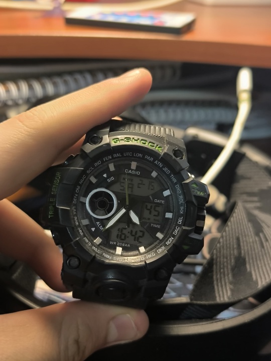 Продам часы casio G-Shock. Б/у,