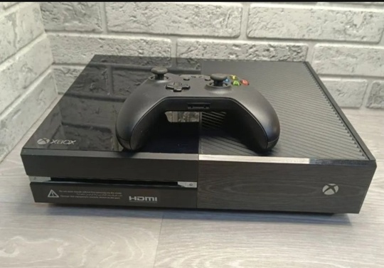 Xbox One 500GB в отличном