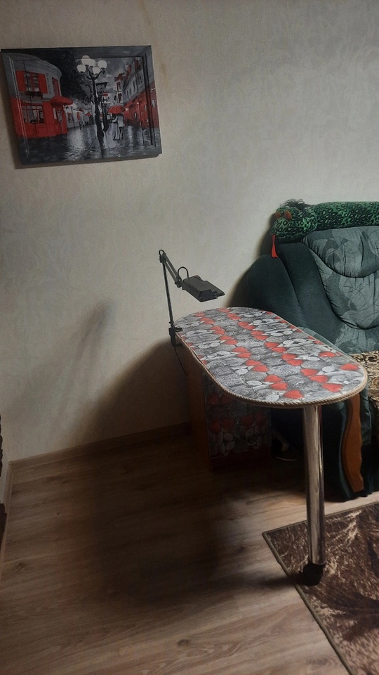 Продам стол б/у в отличном (1)