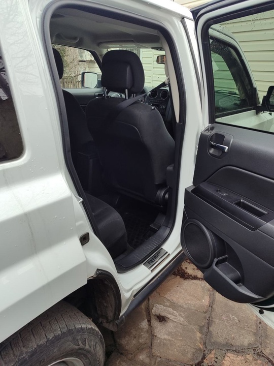 Продам свой авто JEEP PATRIOT (5)