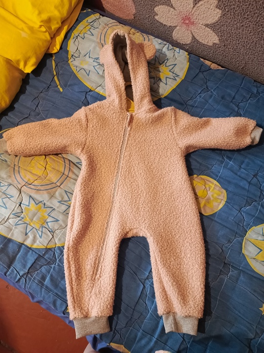 Продам новые комбинезоны (весна-осень) ,