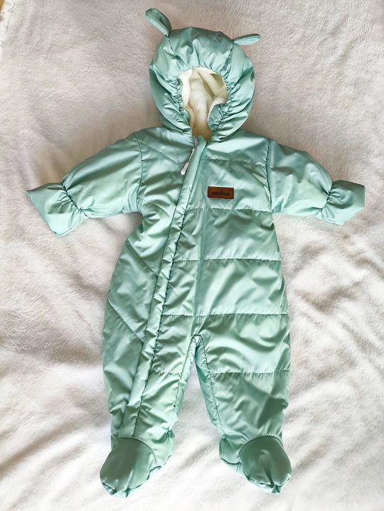 1) Продам комбинезон ( демисезон)