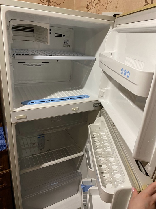 Продам холодильник 7000, рабочий ,