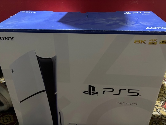 Продам PS5 slim с дисководом.