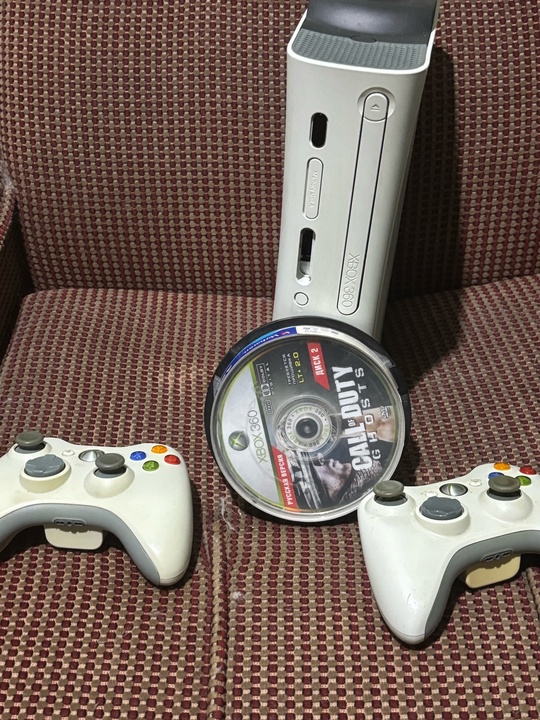 Xbox 360. Прошит на дисковод.