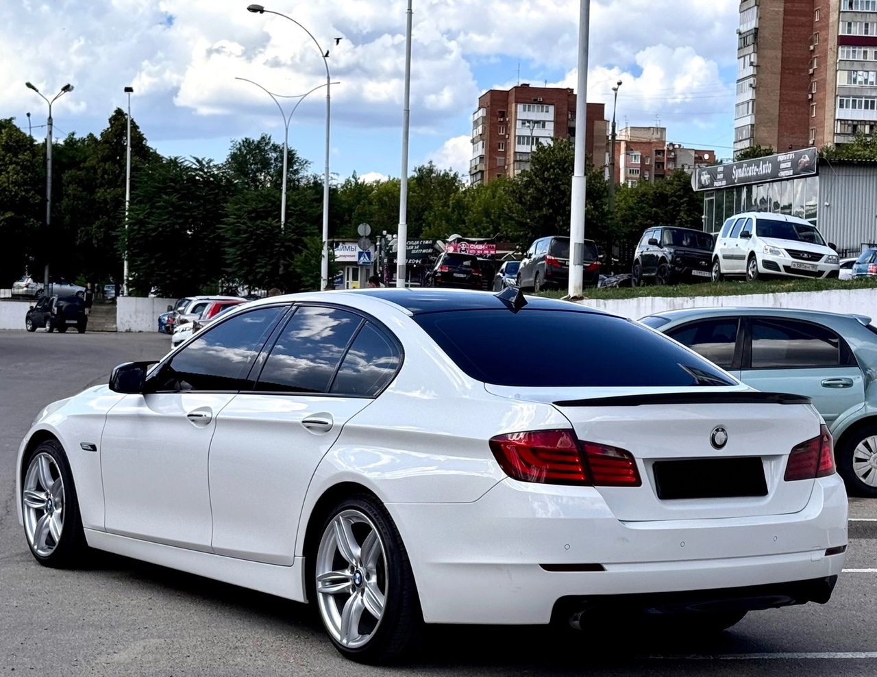 BMW F10 535I 
Двигатель : (3)
