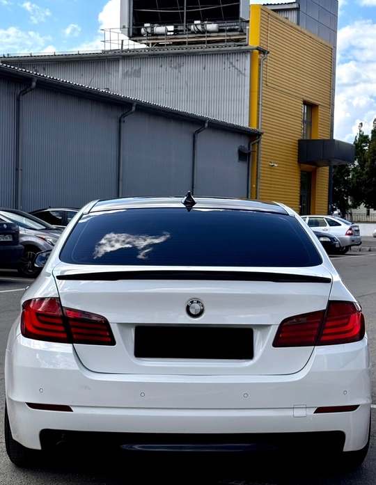 BMW F10 535I 
Двигатель : (4)