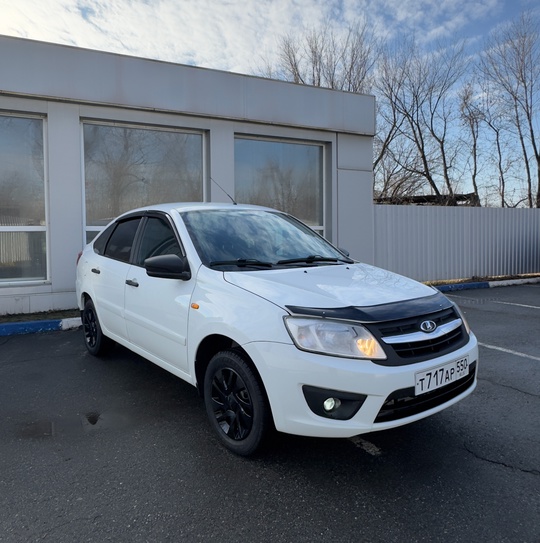 Продам LADA Гранта Лифтбэк 2015г.в (1)