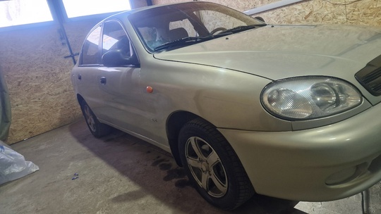 Продам Ланос 2009г  1.5