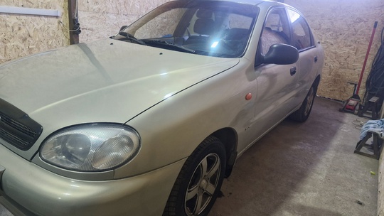 Продам Ланос 2009г  1.5 (1)