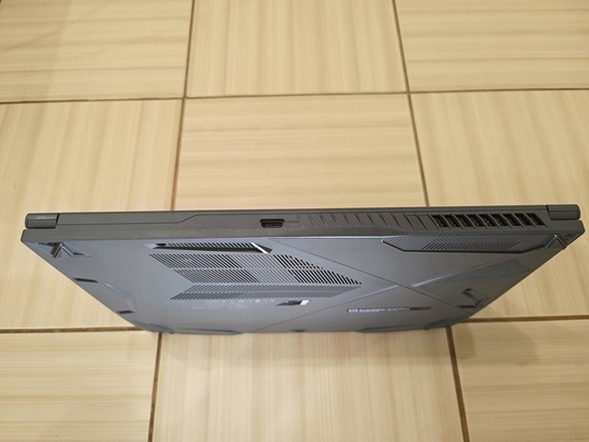 ASUS TUF Gaming F17 FX706HCB-ES51 (7)
