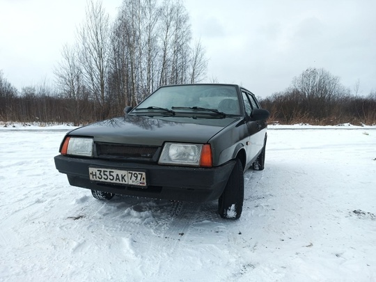 Продам ваз 2109 
2004 год
Пробег: (4)