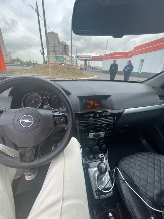 Opel Astra. Mашинa в теxничеcки (5)