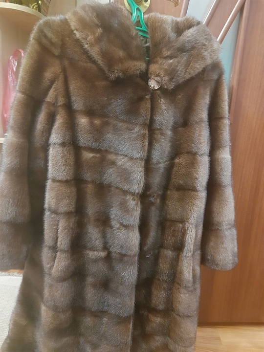 Продам норковую шубу р.42-44. Длина