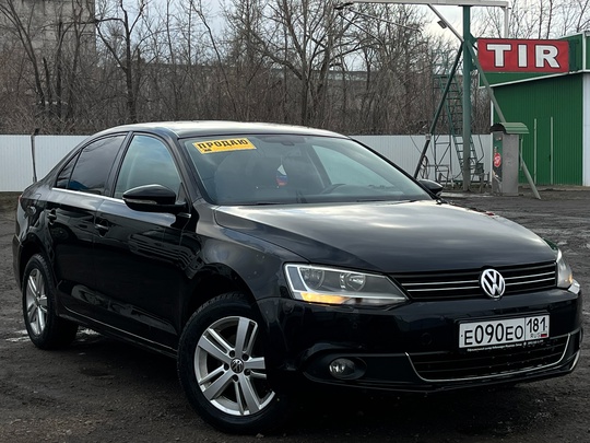 Продам VW JETTA 2013 Год
‼️Машина (3)