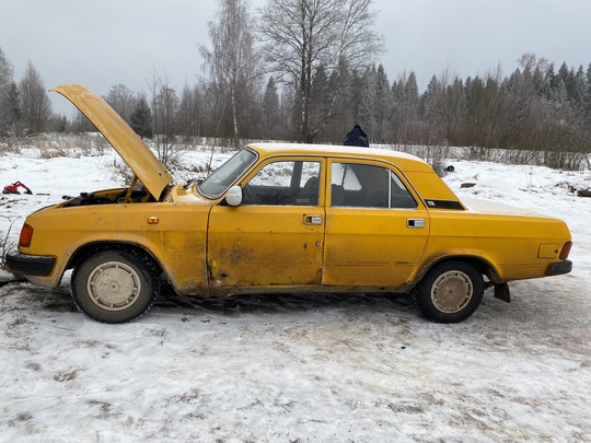 Продаю Газ 31029 волгу
Машина на (1)
