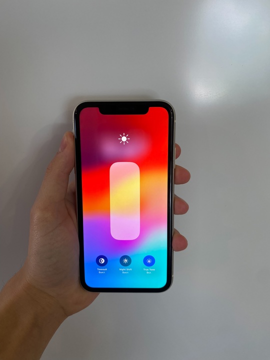 Продам iPhone 11/64 gb
Телефон в (6)