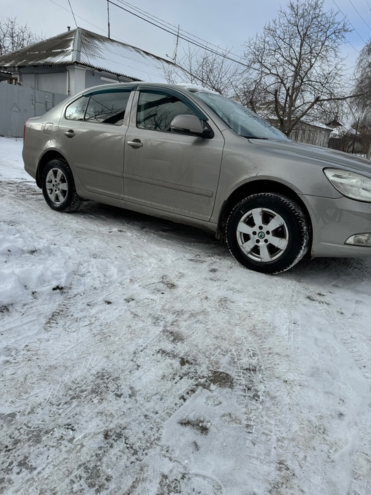 Продам  Срочно Skoda Octavia (2)