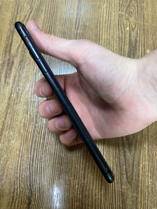 iPhone 7plus оригинальный. Черный матовый. (3)