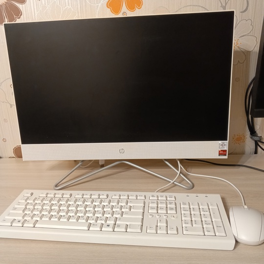 Продам моноблок HP
24 дюйма FullHD