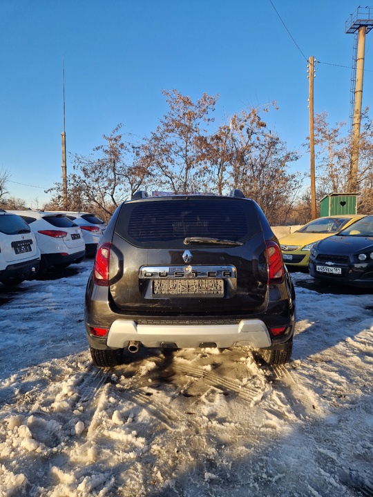 Продам Renault duster 2017г 
Объем (6)