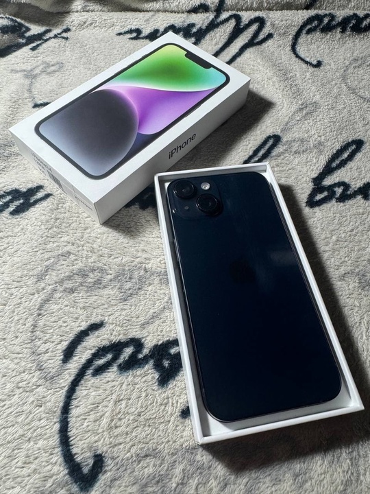 Продам iPhone 14 128g. В