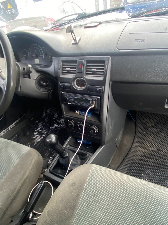 Автомобиль: Приора 
Город осмотра: Тутаев
Год: (2)