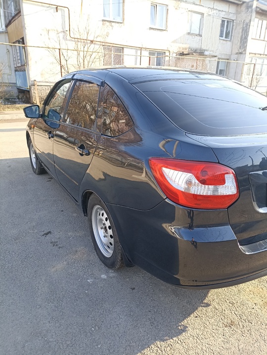 Продам авто 2015 год в (3)
