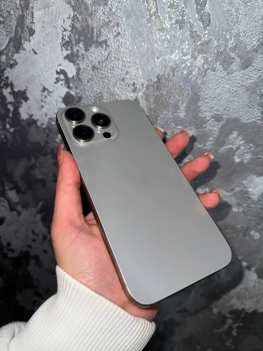 Продам iPhone 15 Pro Max