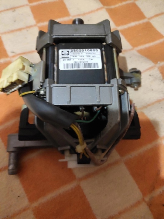 ПРОДАМ ЗАПЧАСТИ СО СТИРАЛКИ 
LG (7)