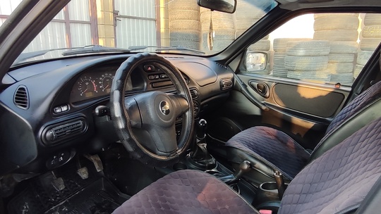 Chevrolet Niva 2016г 1.7  (5)