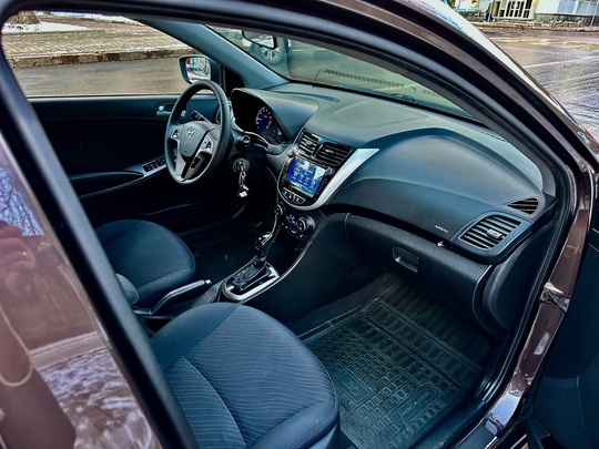 hyundai solаris 2014г.в
oбъем 1.6 резвая. (8)