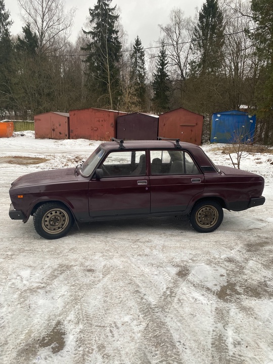 Продам ваз 2107 инжектор на (3)